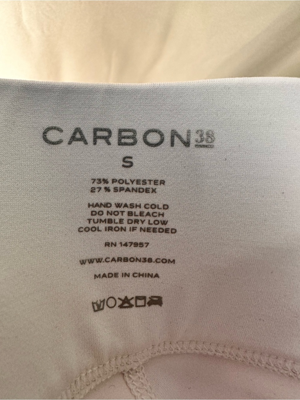 Carbon38 ATHLEISURE SET White crochet Macrame- Leggings(S) & top(M) with Cutouts - Picture 8 of 8